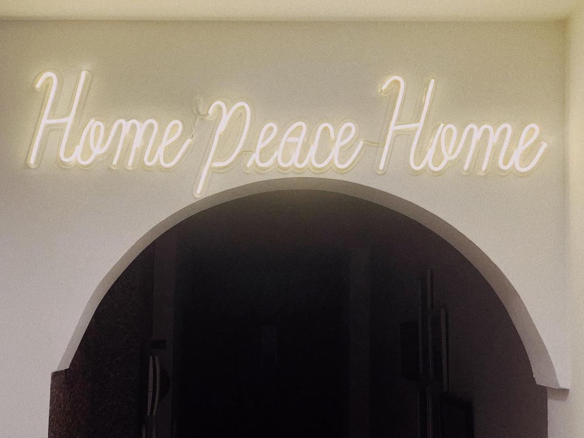 Home Peace Home - District 1 Bandar Ho Chi Minh Luaran gambar